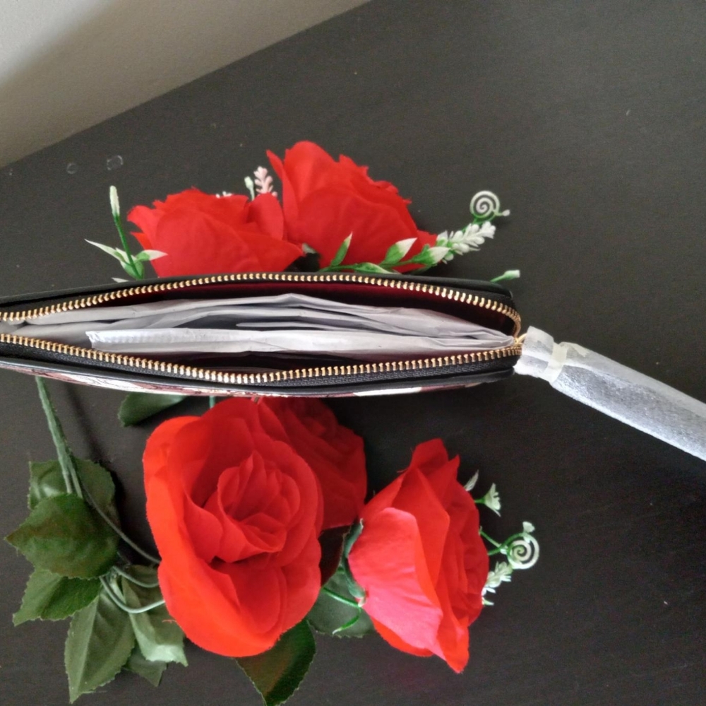 Wallet - Picture 4 of 4